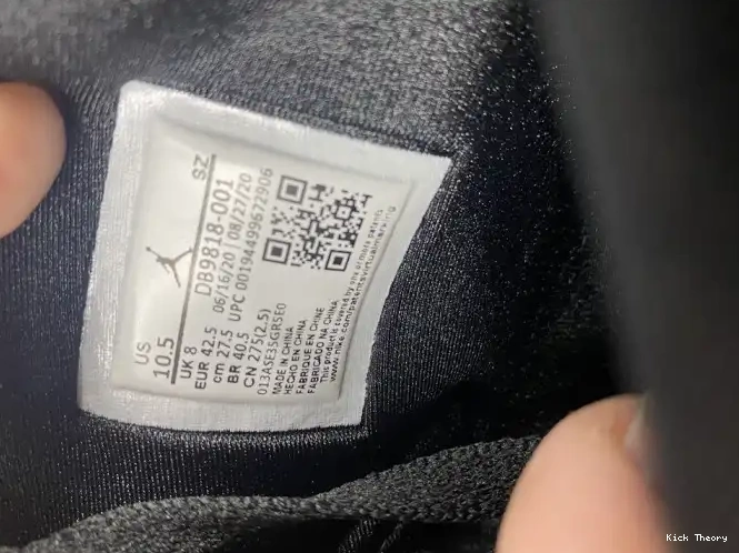 Kick Theory Black Jordan (W) 6 Triple Retro SD DB9818-001 0520